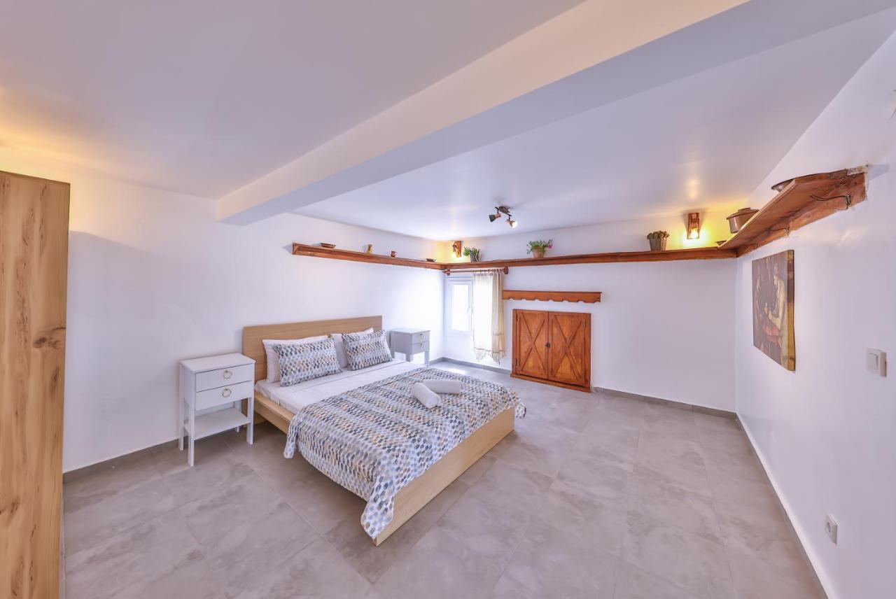 Agach Aparts-Savran Milas Exterior photo